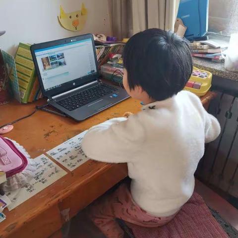 花开终有时，他日别样红，静待芬芳自来—居家学习我能行三年级二班丁嘉