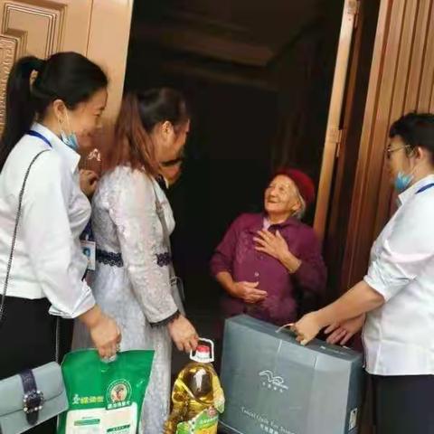 西秀镇社保所本着“温情服务”的原则走访慰问困难高龄离退休干部