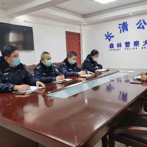 森警大队迅速传达全区公安工作会议精神