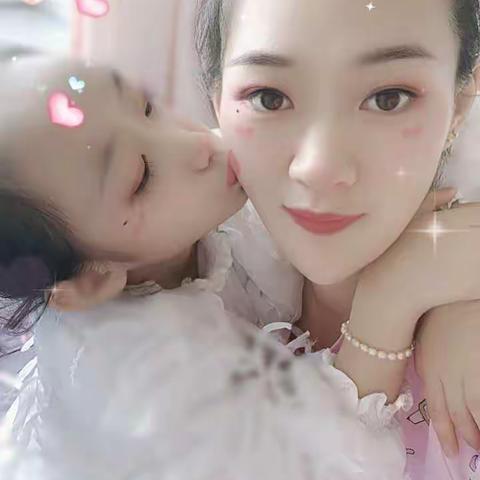 “爱的抱抱”亲子活动——实验学校二年五班