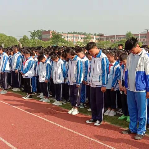 国士无双  千古流芳——棠阴中学举行活动悼念袁隆平院士