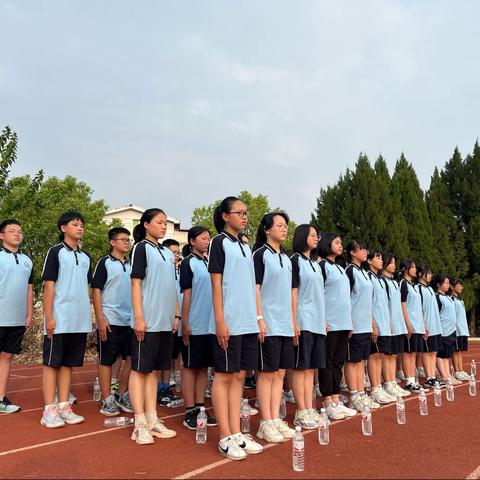 化茧成蝶，青春启航！2022年715班军训篇