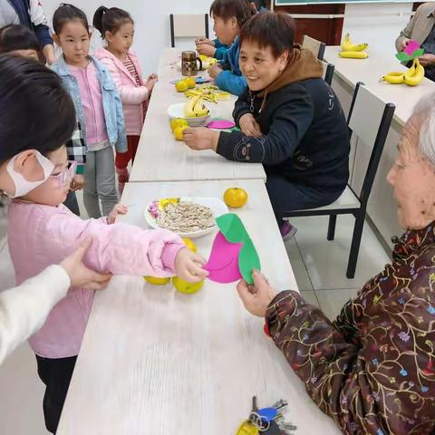 东里街道珍集社区开展重阳敬老活动