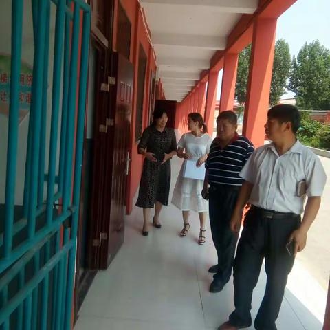 经开区教育局督导组到四中督学