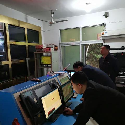 中心工作小组到煤矿进行日常安全监管工作