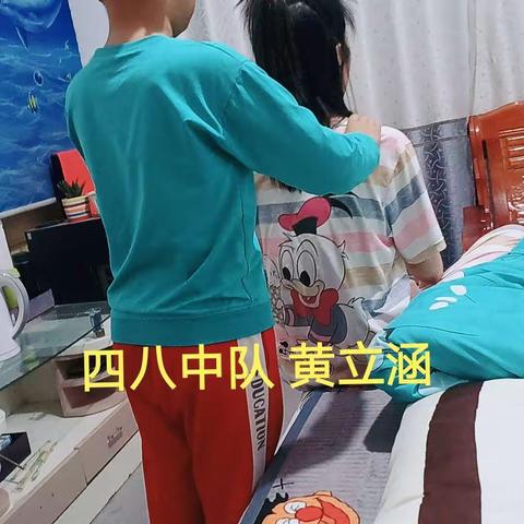 因为是妈妈，所以最爱您！