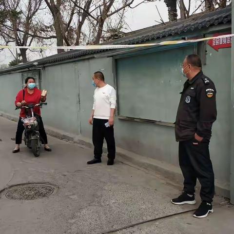 核酸检测不落一人 物业人守卫小区安全最后一百米