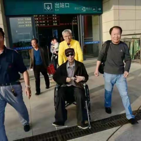 2016年10月，我们永济电机厂老金工车间的老工友齐聚永济电机厂，开始了一段此生难忘的怀旧行