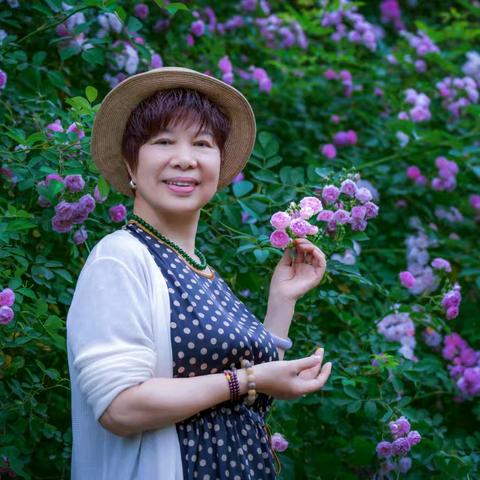 蔷薇花开的季节