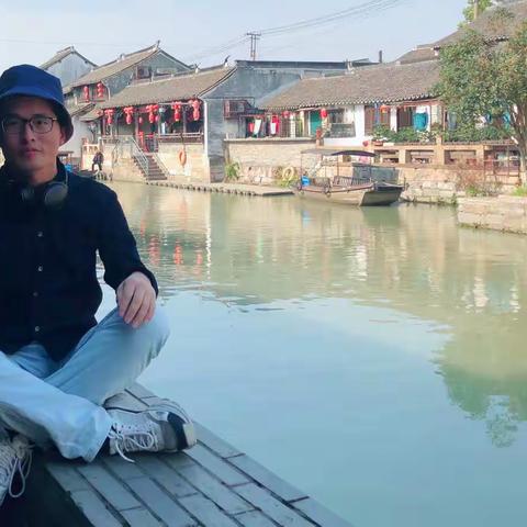 爬起来，当不负年华