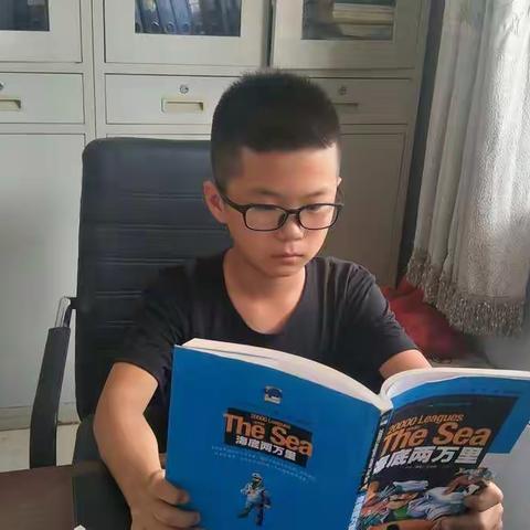 《愉快的暑期生活》（二）李昌昱 濮阳市四中  一（10）班    20190831