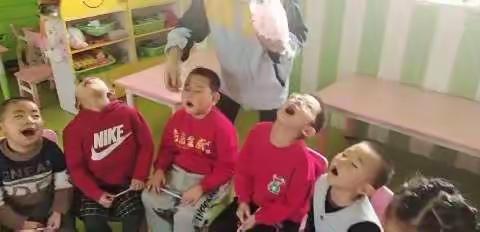 成长不停歇 假期生活趣味多——好孩子幼儿园假期生活指导（八）