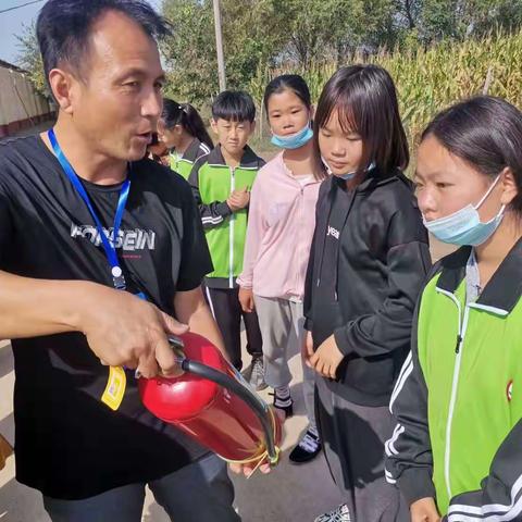 消防演练，防患未然——风化店乡大韩庄小学宣