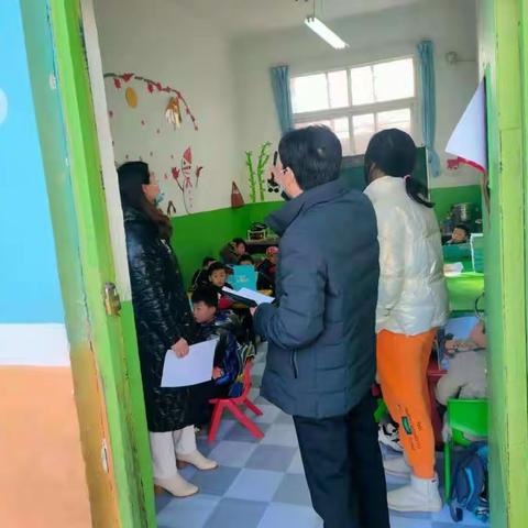 金太阳双语幼儿园迎中心校领导督学检查