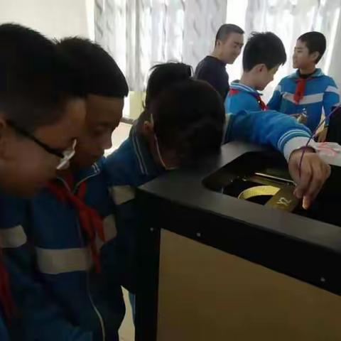 北厢民族学校--劳动技术、科技创新、创客教育汇报