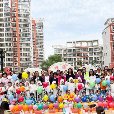 兰天幼儿园“童心向党，共祝六一”文艺汇演