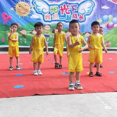 展幼儿风采       享成长快乐