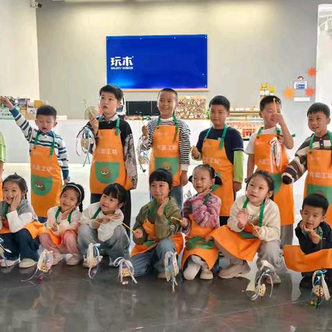 亲子共乐·健康成长·精彩未来——记录江滨小学一（3）班第一期亲子活动