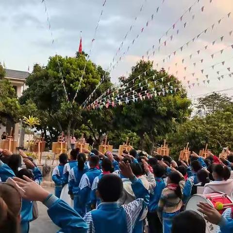 全面发展，做好接班人——记吾来小学第十七届文体艺术节暨幼儿园亲子活动