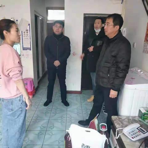 市委办公室走访结对帮扶贫困户