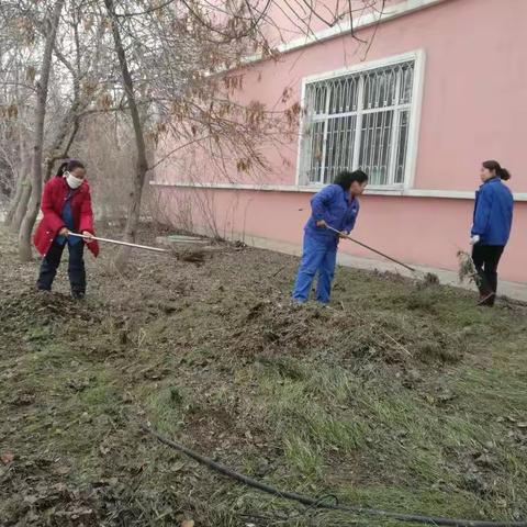 周全客服公司备品分公司进行环境卫生整治工作