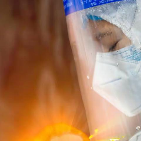 “感人瞬间”抗疫摄影作品展（三）