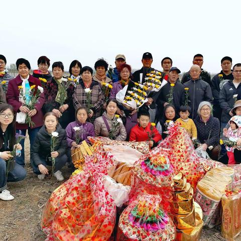 清明祭祖，立碑栽树