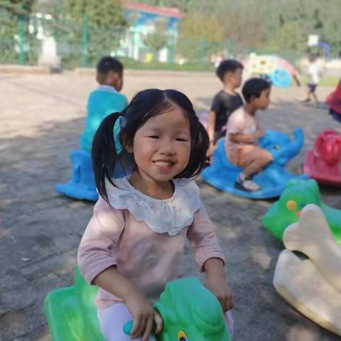 束城学区南召幼儿园小班开学第一天