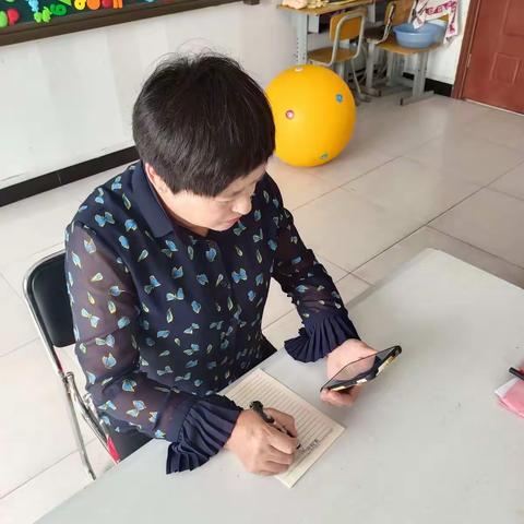“金秋十月 同品书香”——《读书是一辈子的事》引读人(14)