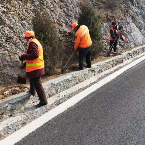 全力推进农村公路养护工作