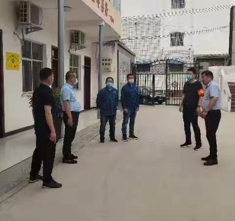 查漏补缺 清除死角，让群众实实在在感受到环境变化  新元街道持续开展人居环境整治