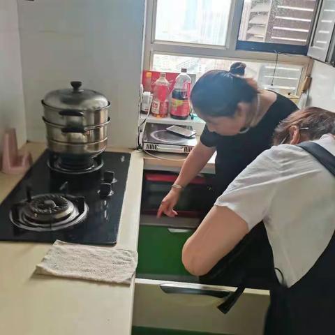 霁虹街道办事处兴华北社区垃圾分类活动纪实
