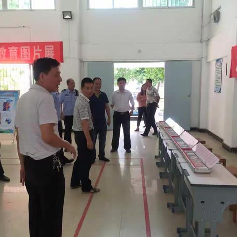 江东镇初级中学举行毒品安全教育