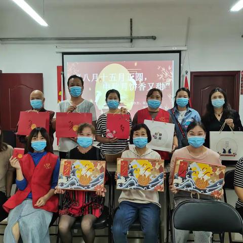 八月十五月正圆，中秋月饼香又甜