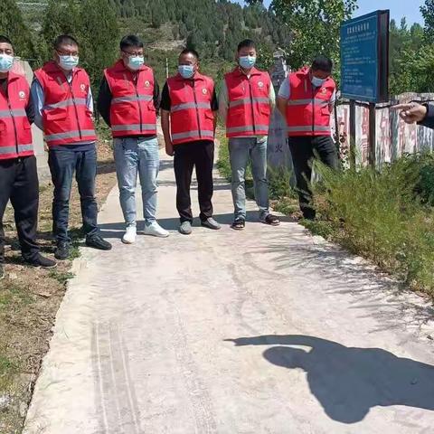 联城巧用公益岗，山林多了防护墙