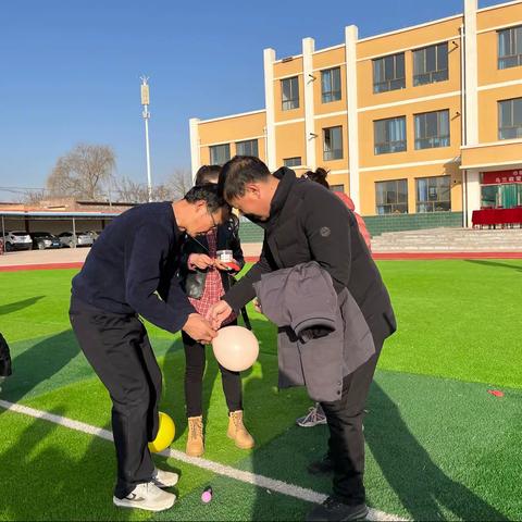 巾帼心向党 奋进新征程（靖远县乌兰镇教育管理中心庆第113个国际妇女节趣味运动会图片合辑）