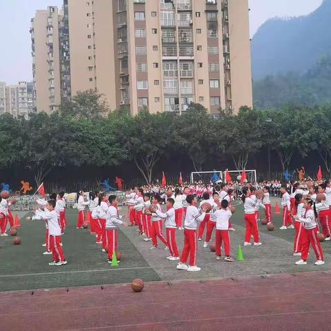 拉日马镇中心小学到宜宾市兴文县古宋二校学习交流