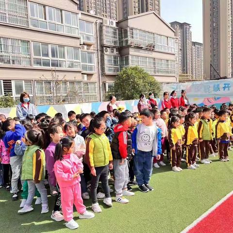 启航幼儿园升旗仪式