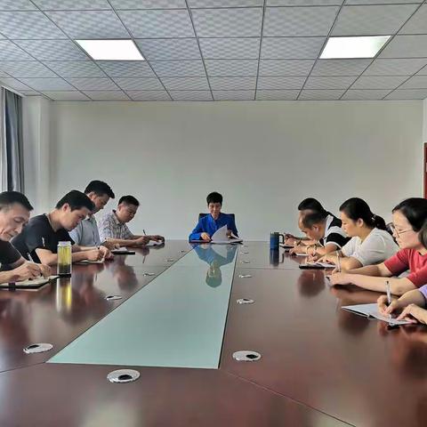 市爱卫办开展红色经典诵读主题党日活动及“七一”党员系列活动