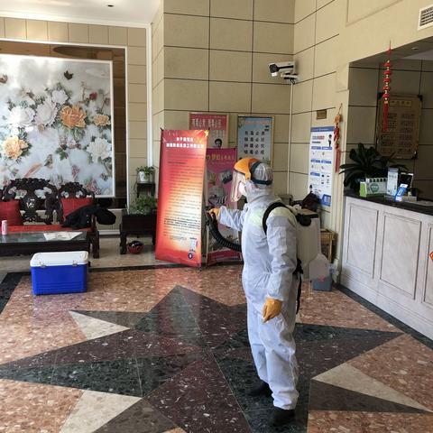 文教街道梦幻主题酒店预防性消毒工作照2020.2.18