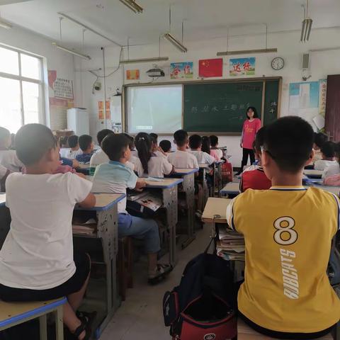 单县经济开发区实验小学三一级部防溺水主题班会