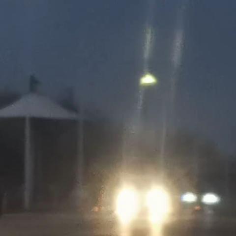 《空空的歌声》