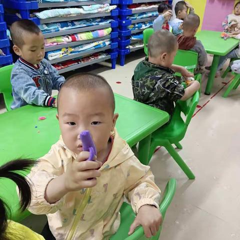 小二班的小可爱