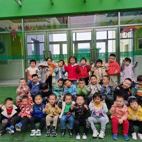 库伦旗蒙古族幼儿园汉小一班