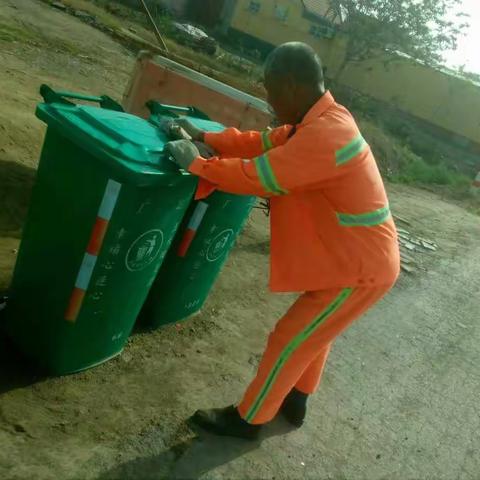 管住脏乱差，留下真善美。