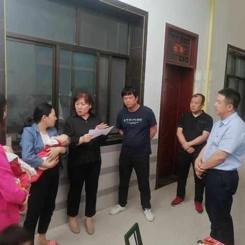 高效运转“三重保障”机制    巩固拓展脱贫攻坚成果—礼泉县医保局入户带办特殊人群待遇保障