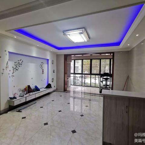 ❤🔑降价急售，69.8万购万达对面锦地上城3/2/2，产权115平米，精装空房，带小花园20平，看房66015