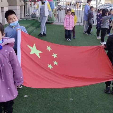 兰妮宝贝幼儿园～升旗仪式
