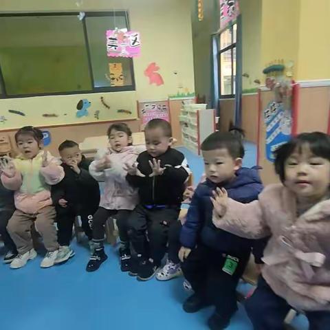 兴义市奥德贝贝幼儿园课间小游戏