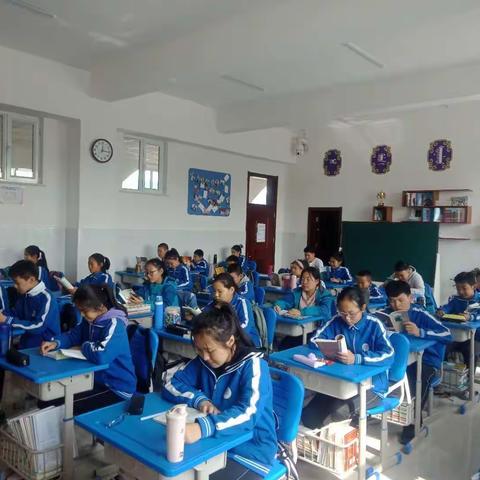 245班“爱祖国”主题读书活动